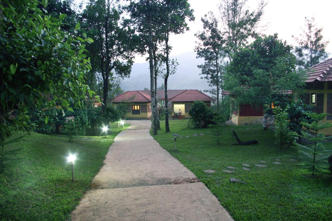 Agraharam Resorts Thirunelly Екстериор снимка